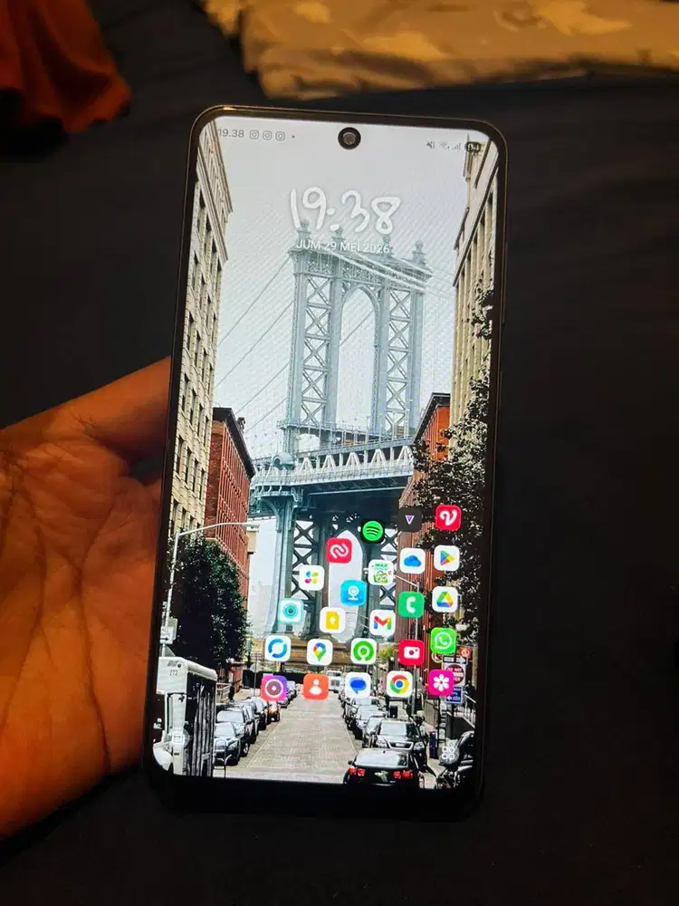 Samsung S21 FE 8/256GB - Fungsi Lancar, Siap Pakai (Nego)