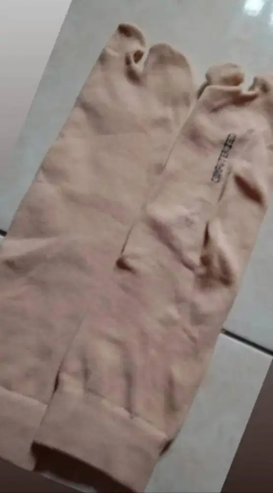 Kaos kaki coklat