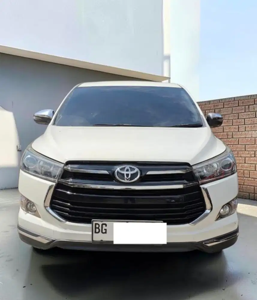 Toyota Innova Venturer 2.4 AT 2020