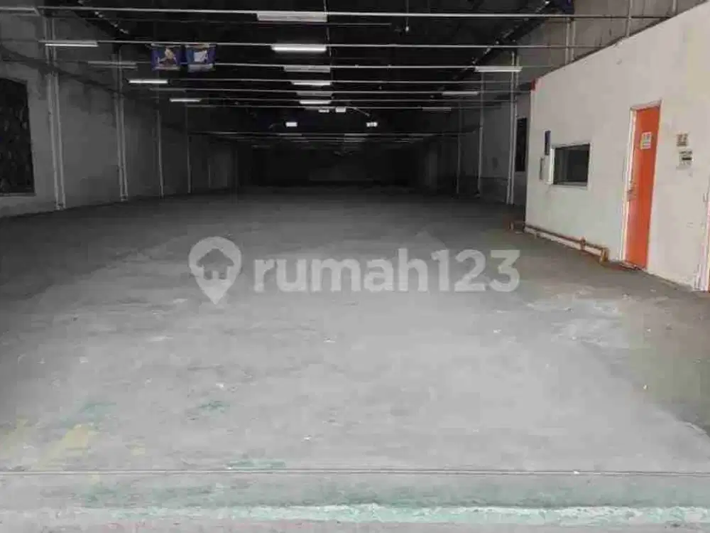 Disewakan Gudang Zona Industri Lokasi Strategis Kartasura, Sukoharjo Luas 2700m2