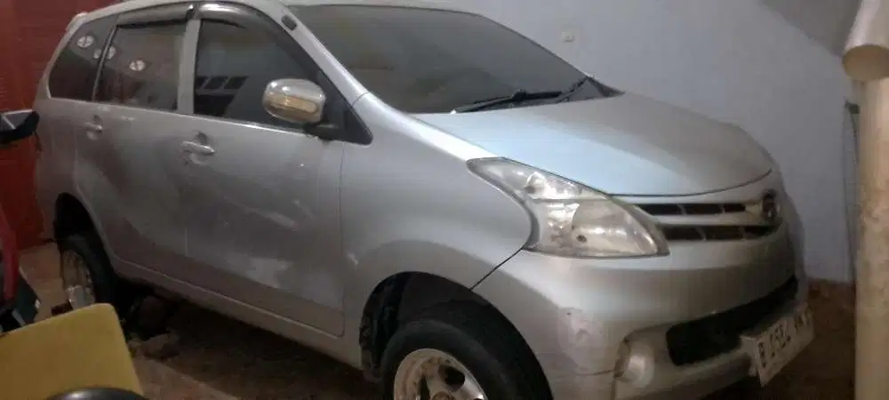 Daihatsu Xenia 2013 Bensin