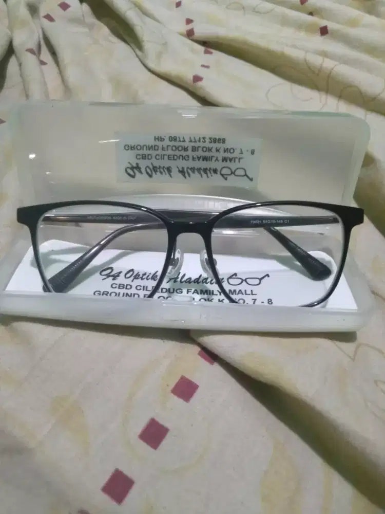 KACAMATA MINUS OPTIK ASLI