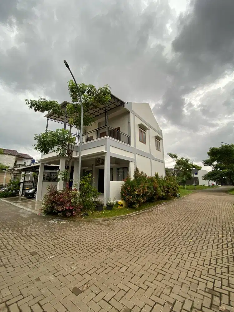 Disewakan Rumah 2 Lantai Cluster Neo Padma Graha Raya, Tangerang