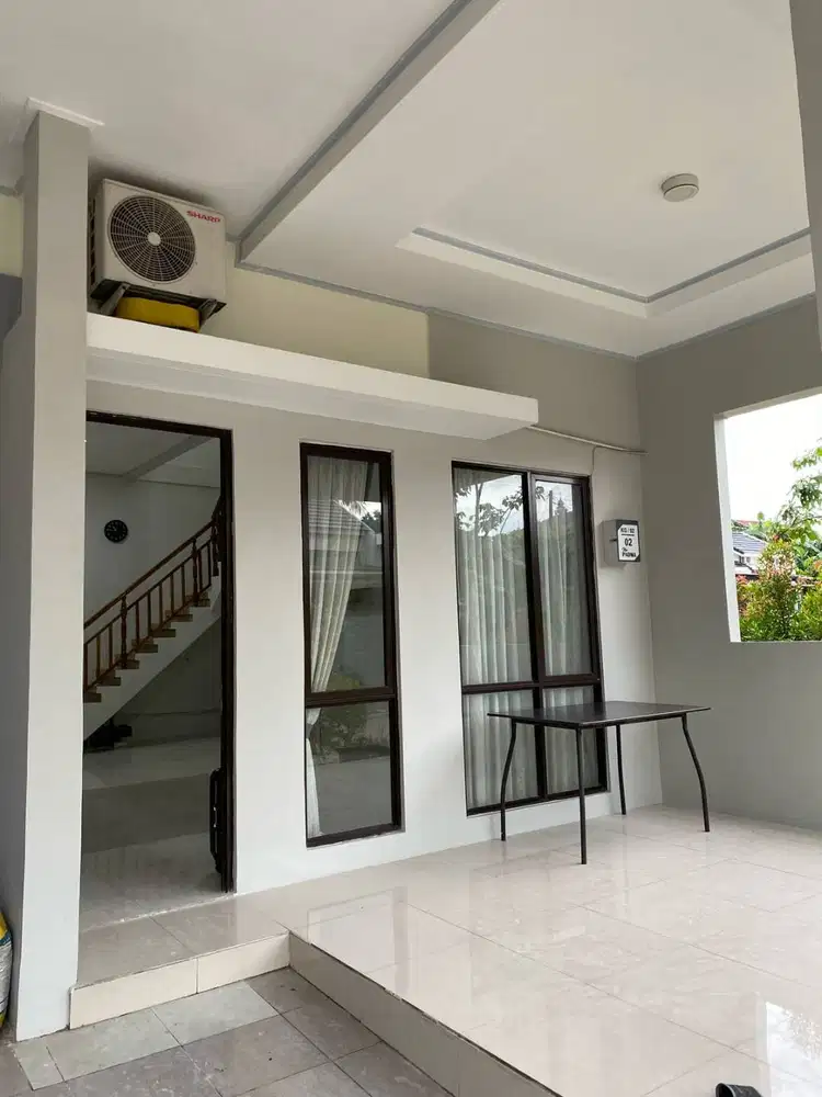 Disewakan Rumah 2 Lantai Cluster Neo Padma Graha Raya, Tangerang
