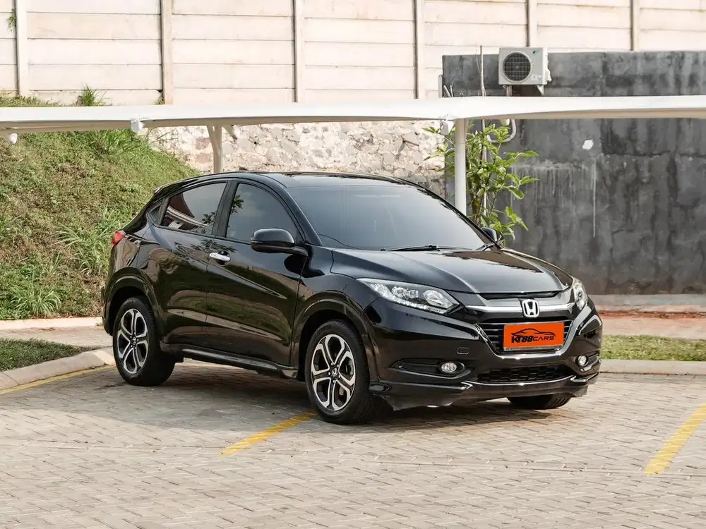 [BERGARANSI] HONDA HRV 1.8 E JBL EDITION MATIC TAHUN 2016 HITAM LOW KM
