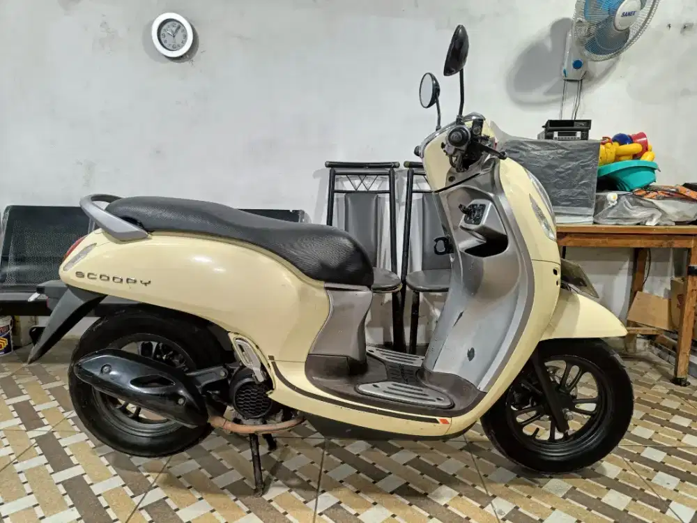 Pajak hidup Honda Scoopy Donat thn 2021 original cw crem mesin halus