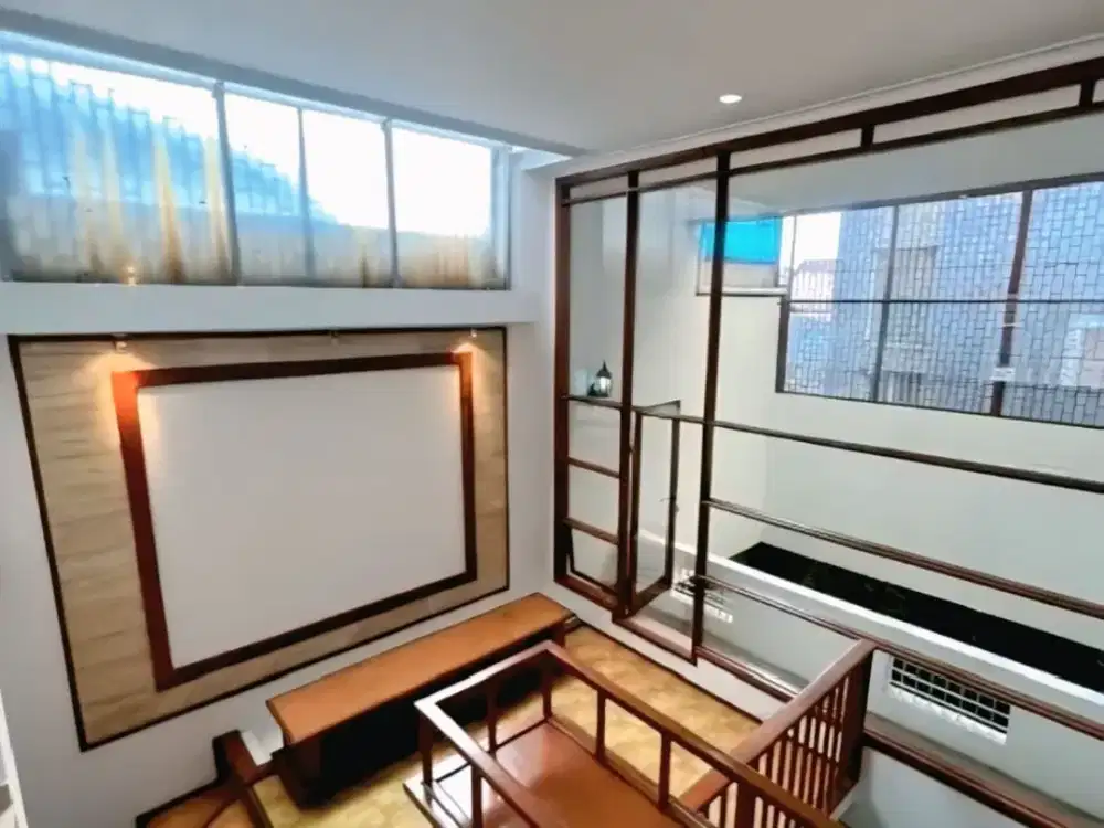 Rumah Cantik Lux Siap Huni di Singgasana Pradana Bandung
