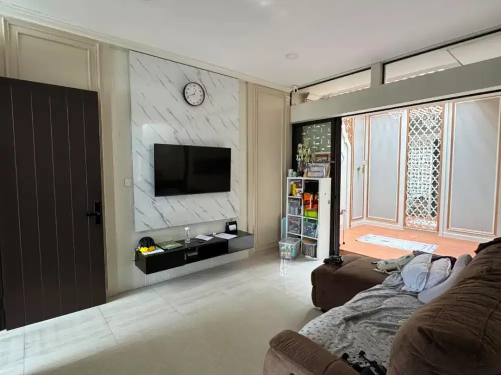 Rumah Full Furnished Siap Huni di Summarecon Cluster Flora