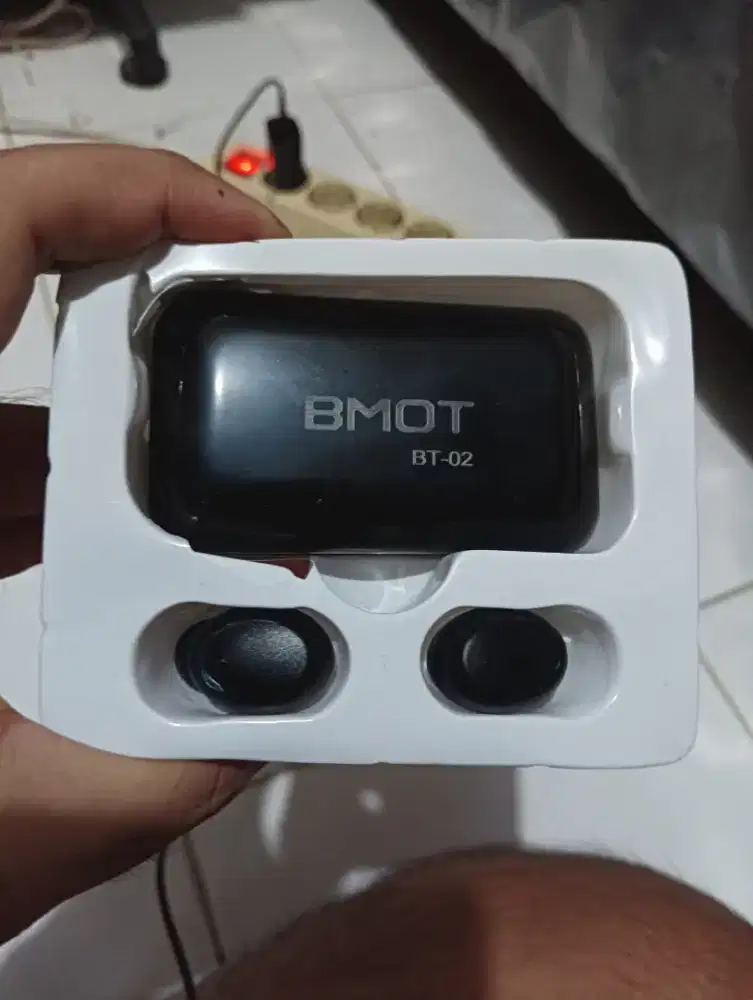 TWS BMOT BT-02 V5.1 With Powerbank For sale