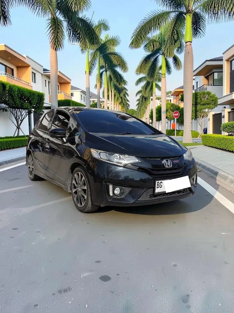 Honda Jazz RS 1.5 AT