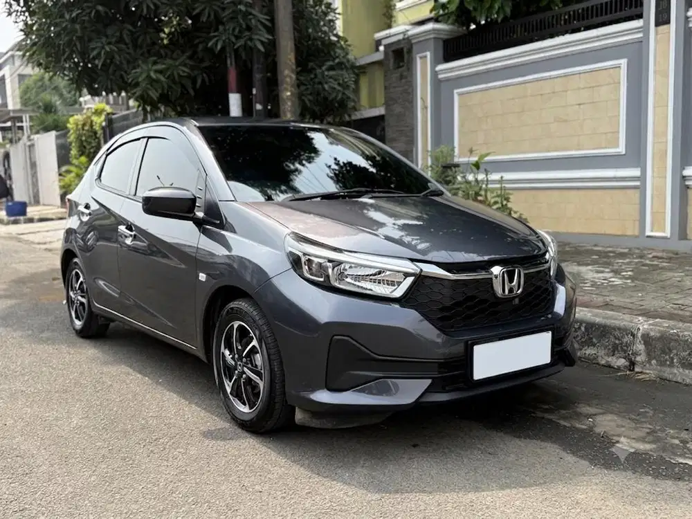 Honda Brio 1.2 E CVT Matic Facelift TH 2014 Warna Abu Abu