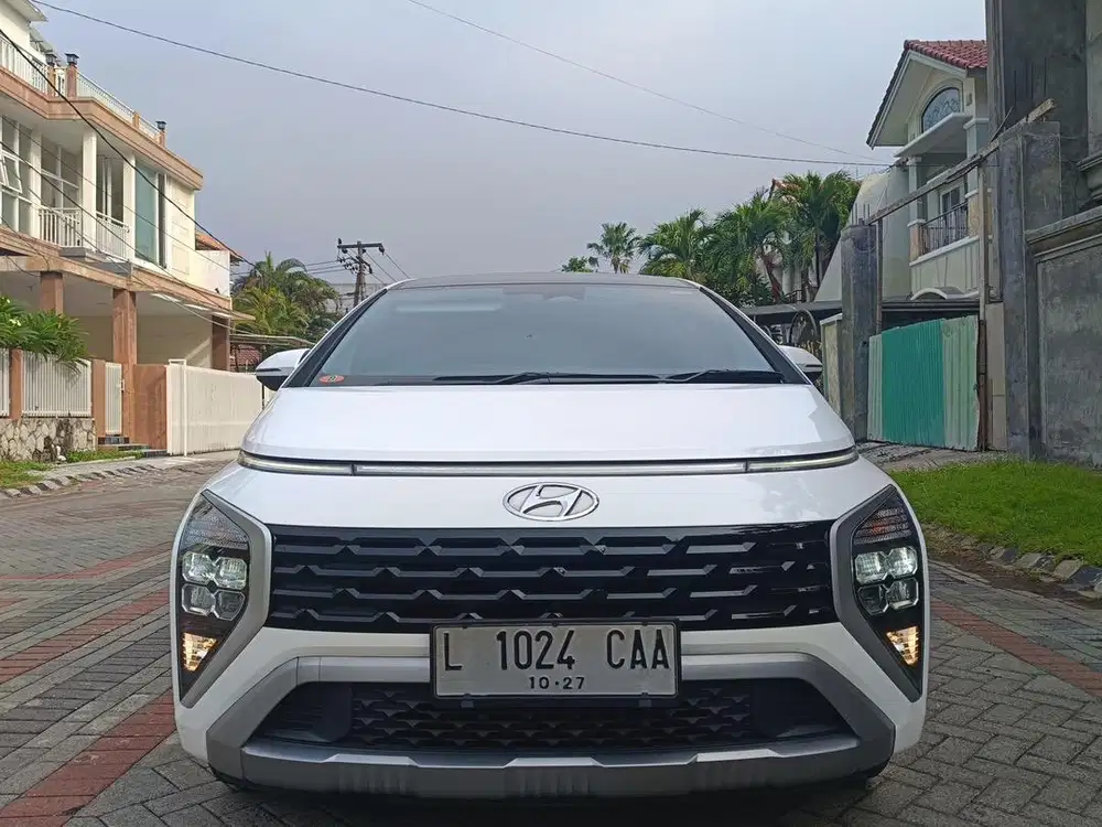 STARGIZER PRIME 2022 PUTIH KM 20.000