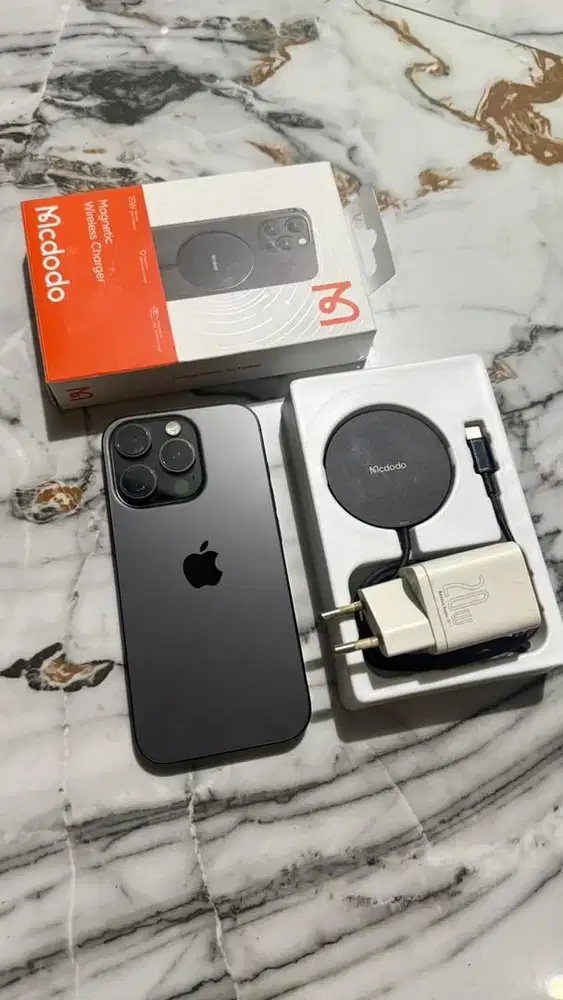 iPhone 16 Pro 256 E-Sim Black Titanium