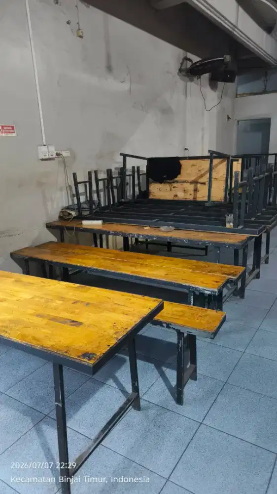 Meja kursi Kafe atau resto