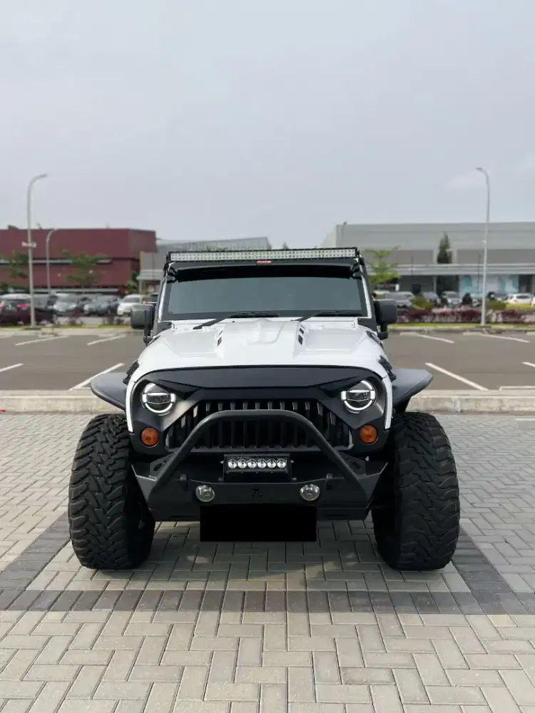 Jeep Wrangler JK Sport 3.6 pentastar Unlimited THN 2012