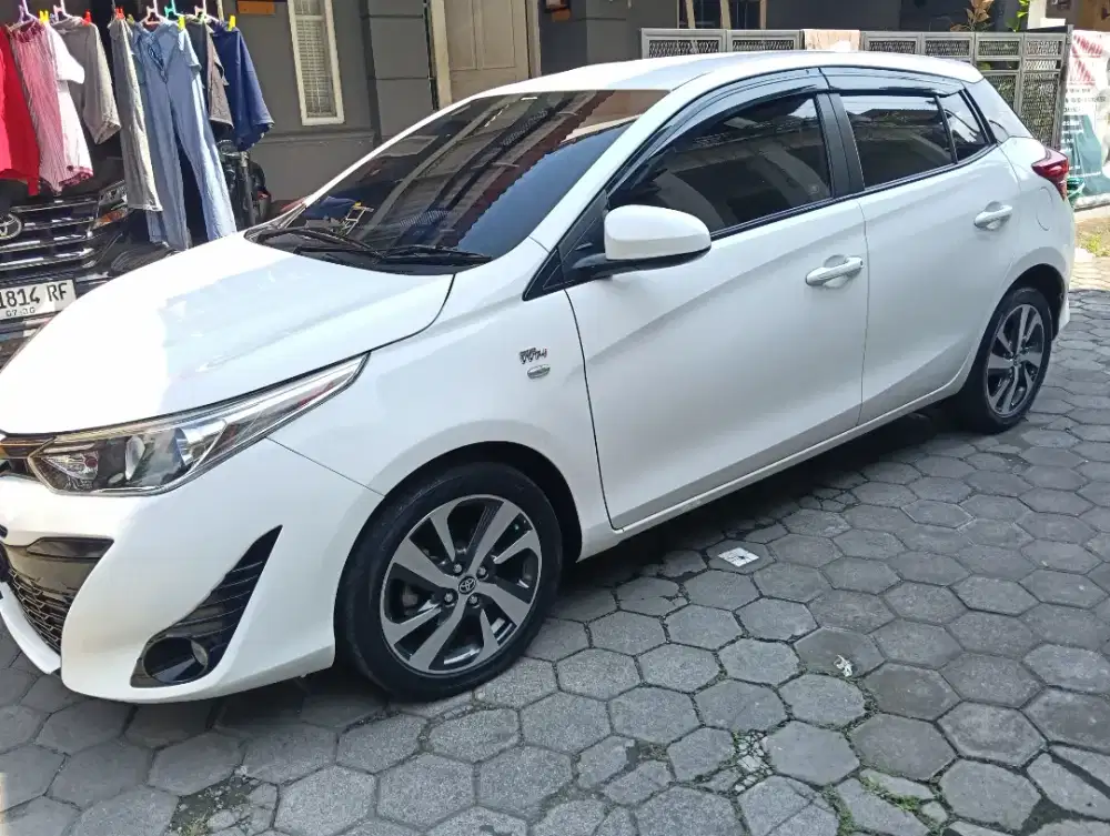 2019 Yaris at G a.n sendiri low km Full set Istimewa