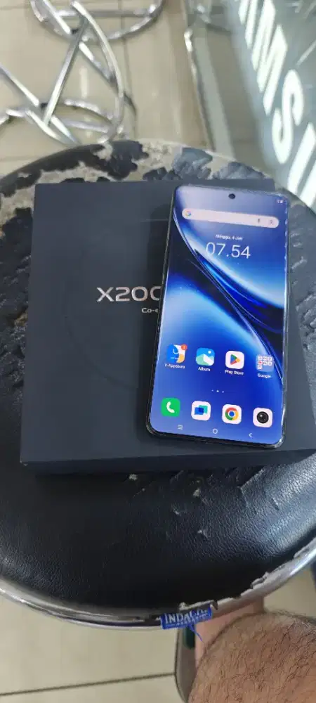 Jual vivo x200 PRO Ram 16+16/512 GB fullset garansi on 17-01-2027