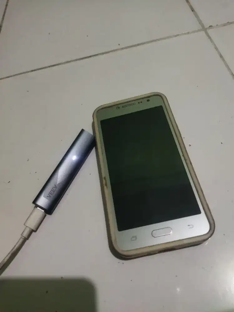 Samsung j2  normal