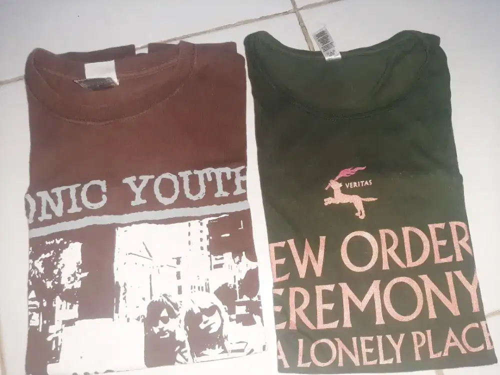 New order and sonic youth . Nego sampe jadi