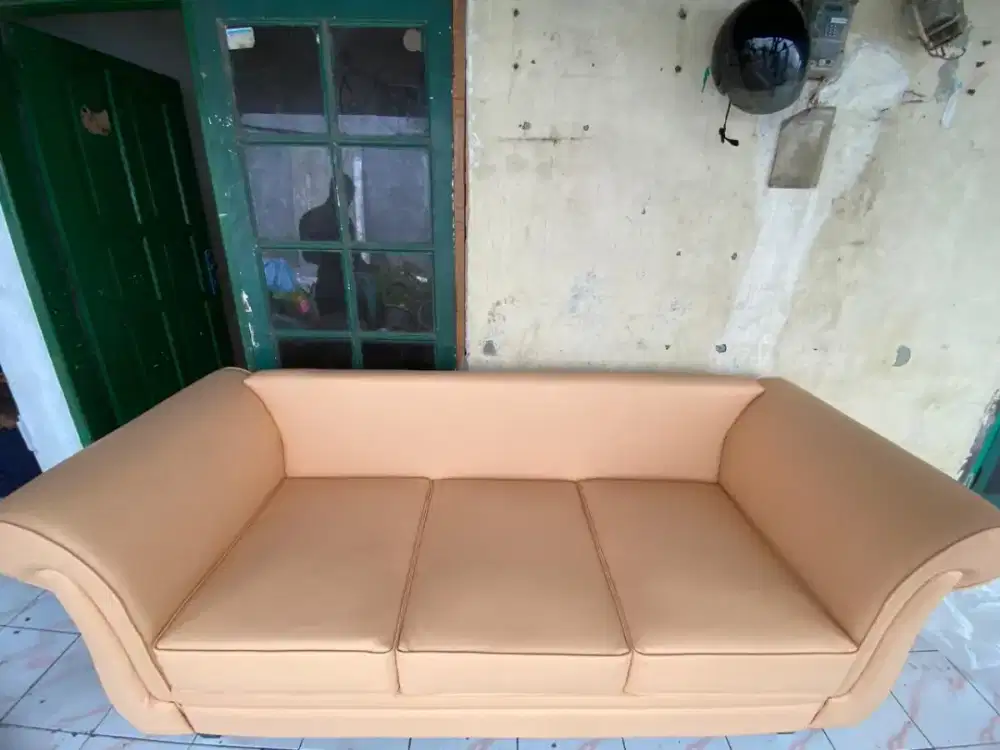 Sofa 3 seater reparasi ganti kain / kulit