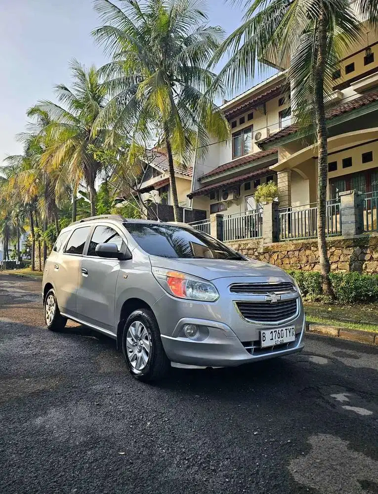 Chevrolet Spin 2014 Bensin