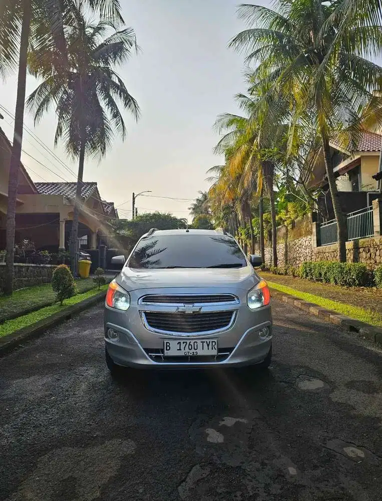 Chevrolet Spin 2014 Bensin