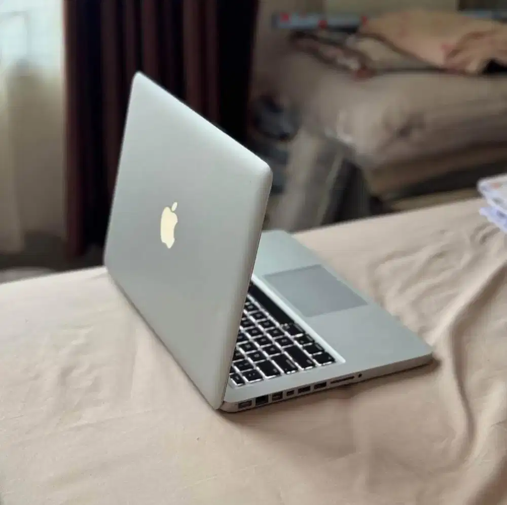 Jual Murah Macbook Pro Ibox 13” 2011