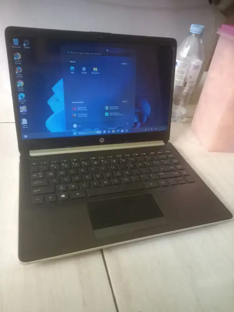 Hp 14s AMD A9-9425 ram 8gb SSD 240gb dual VGA R5+530 2gb