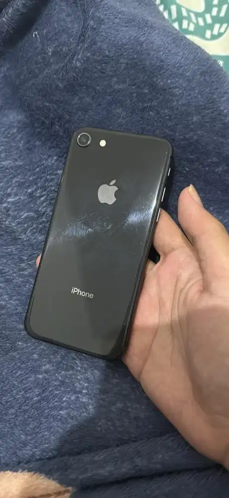 Iphone 8 64gb alloperator lama dus ori