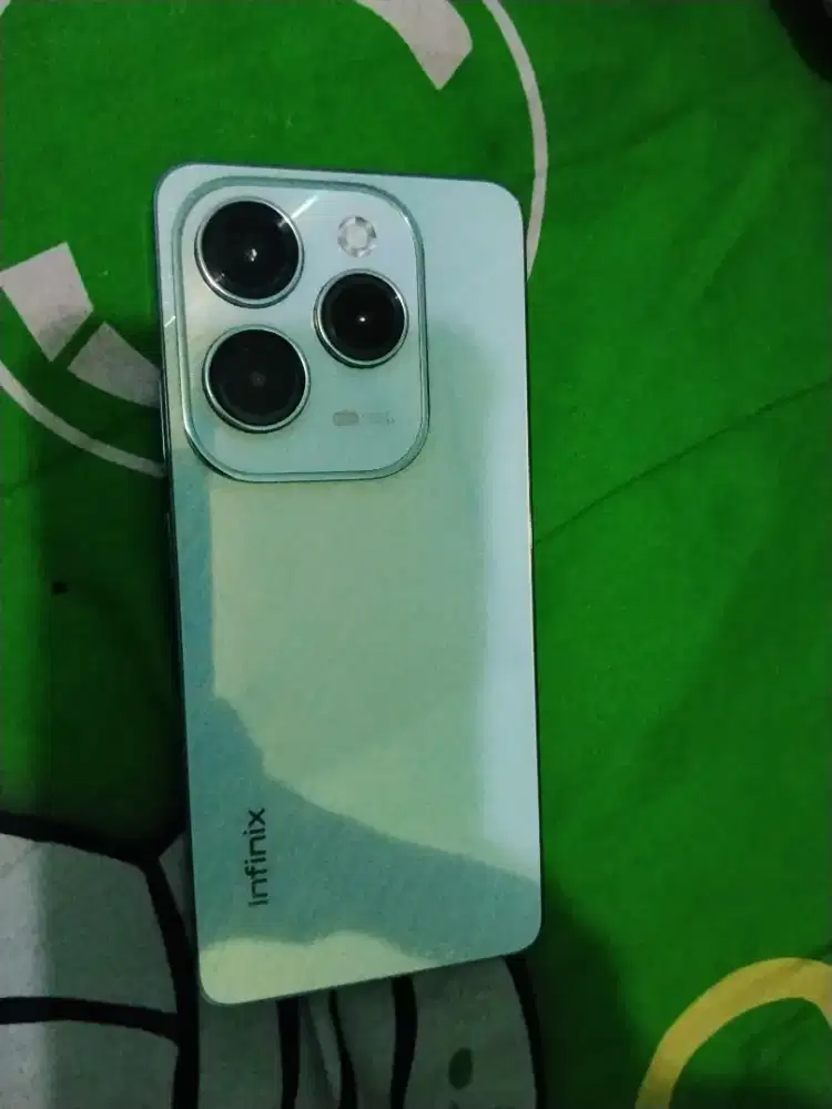 Infinix hot 40 pro 8+8/256
