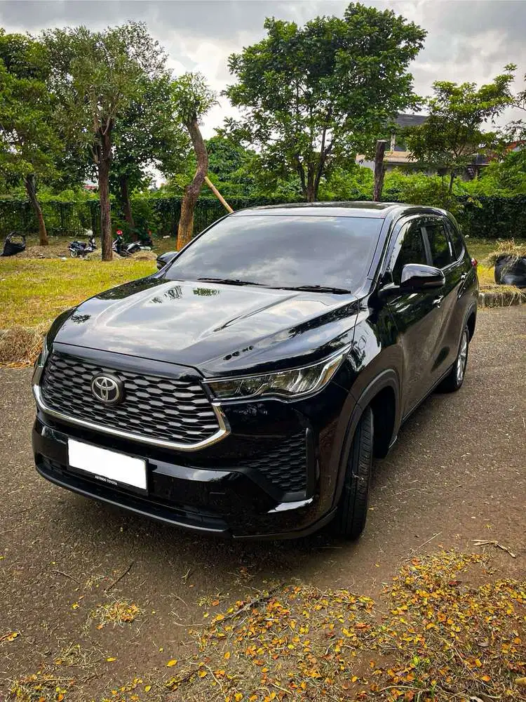 INNOVA ZENIX V AT 2026