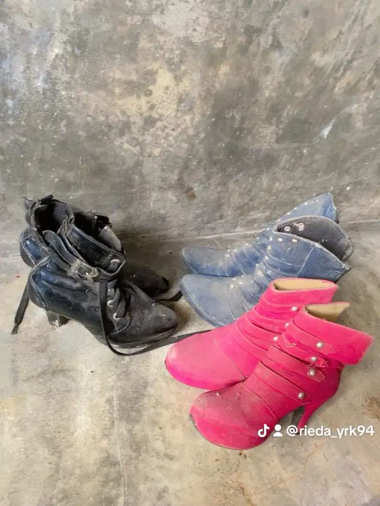 Sepatu fashion show anak