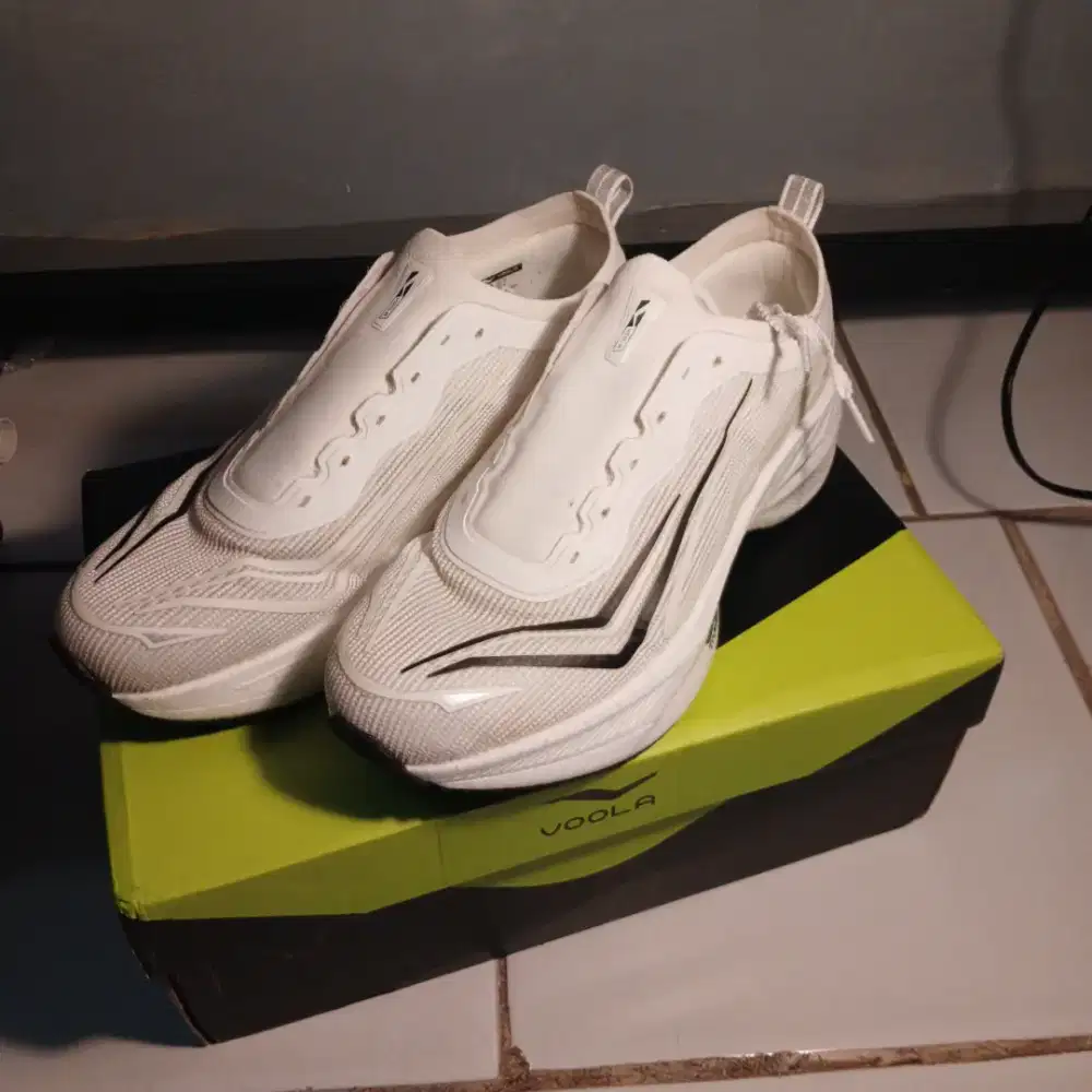 Sepatu Lari Voola Forzaglide Supido Off White Black Size 42 Bisa Nego
