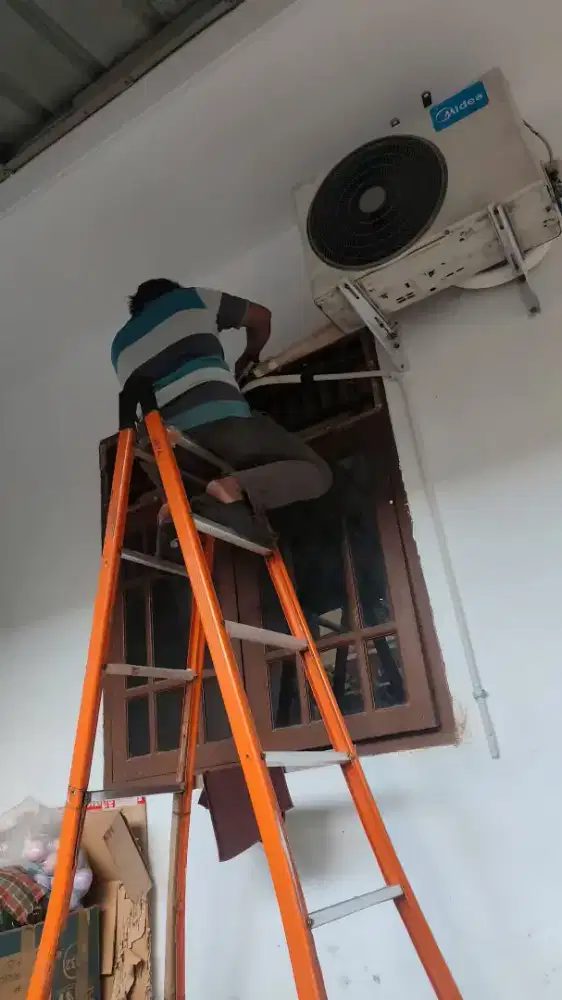 bongkar pasang ac servis ac cuci ac tambah freon vakum dll