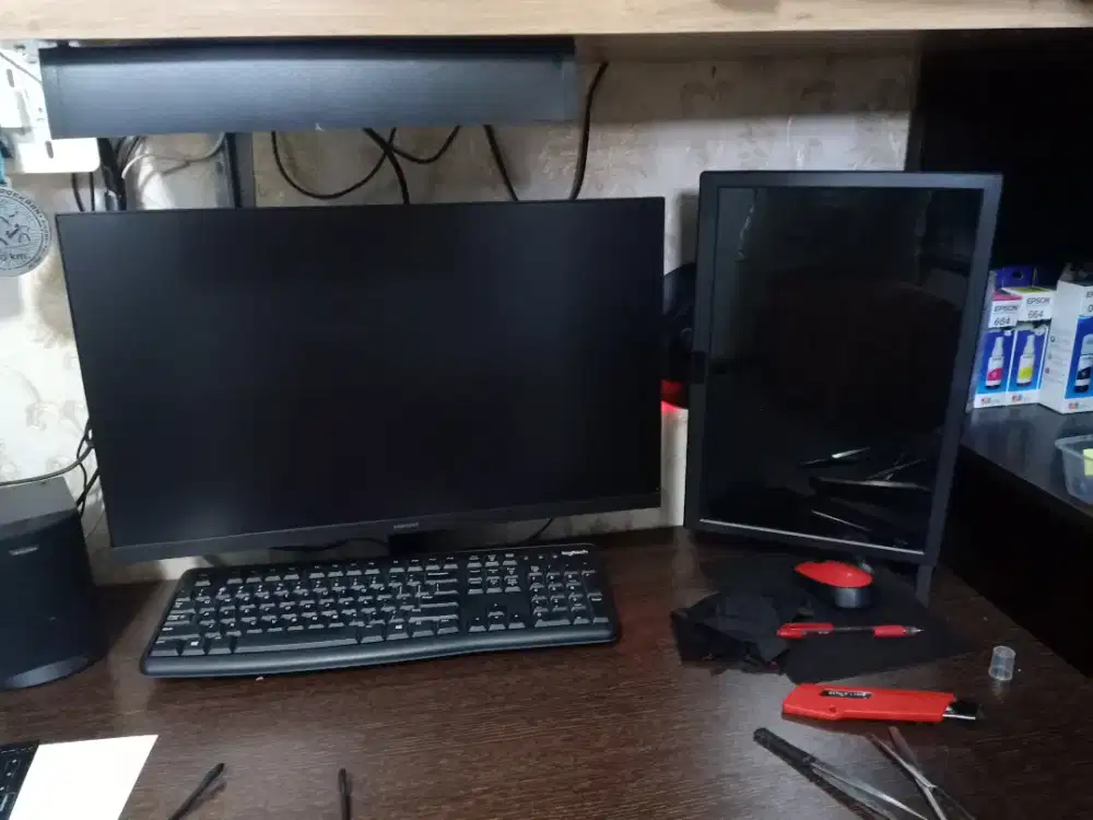 Jasa Service Laptop Komputer
