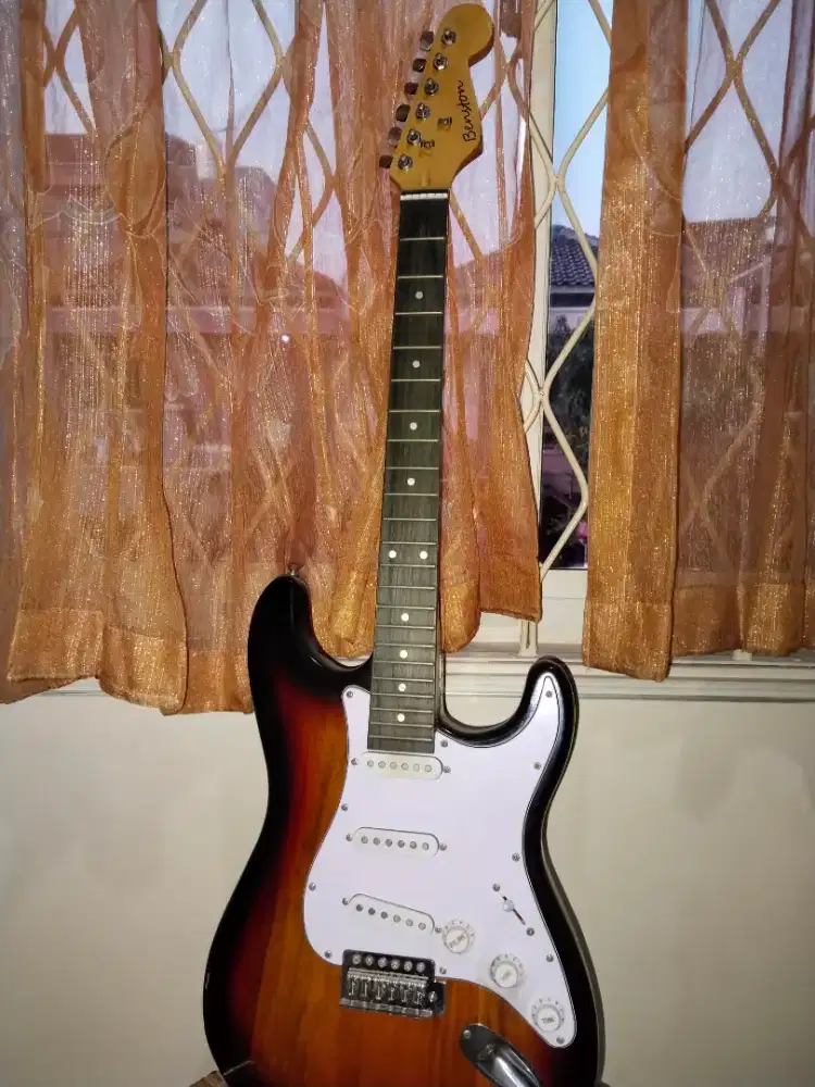 Jual gitar listrik