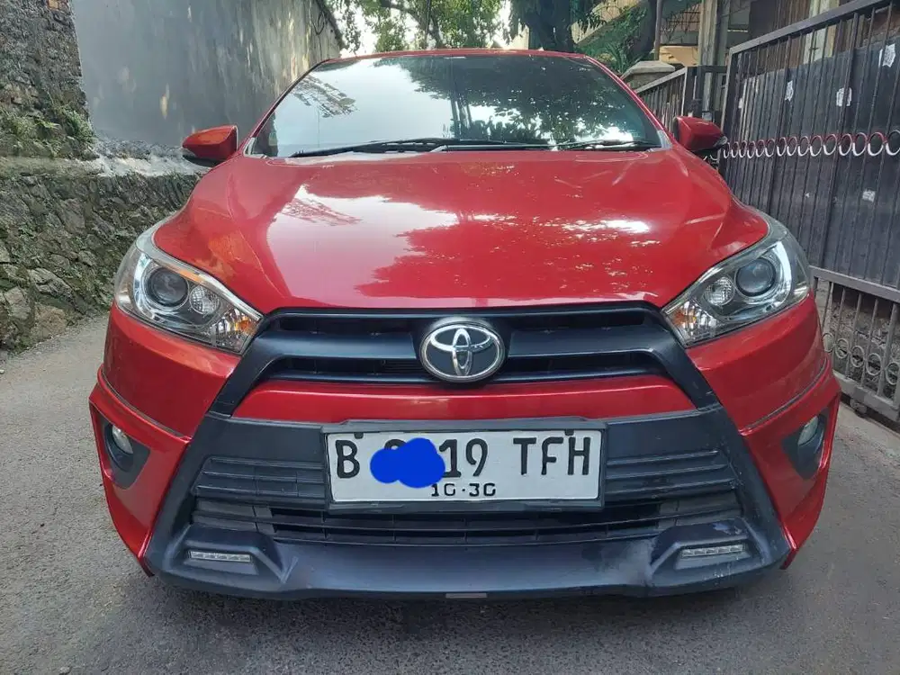 (Antik) Toyota Yaris 2015 Trd Sportivo Automatic Kilometer 52 Ribu
