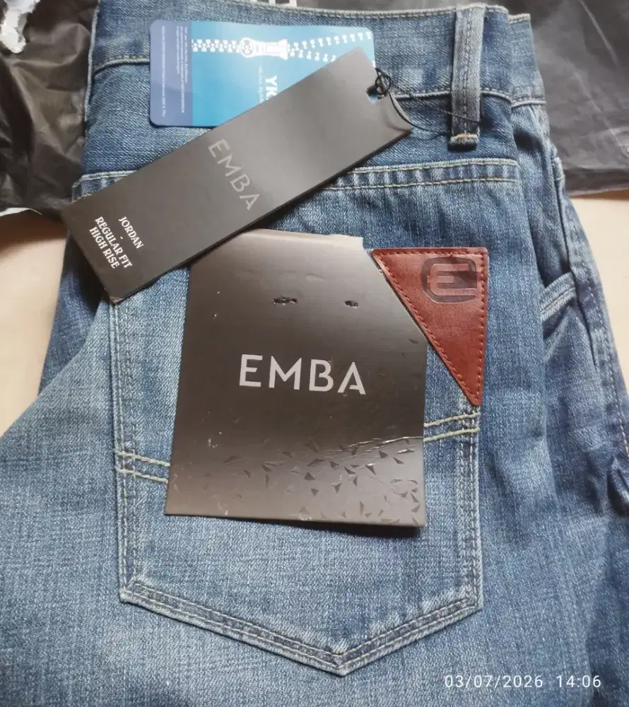 Celana jeans levis emba denim jordan reguler size 32 original