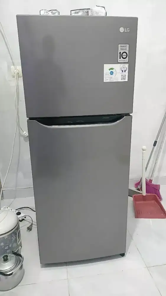 Kulkas LG 2 Pintu Inveter