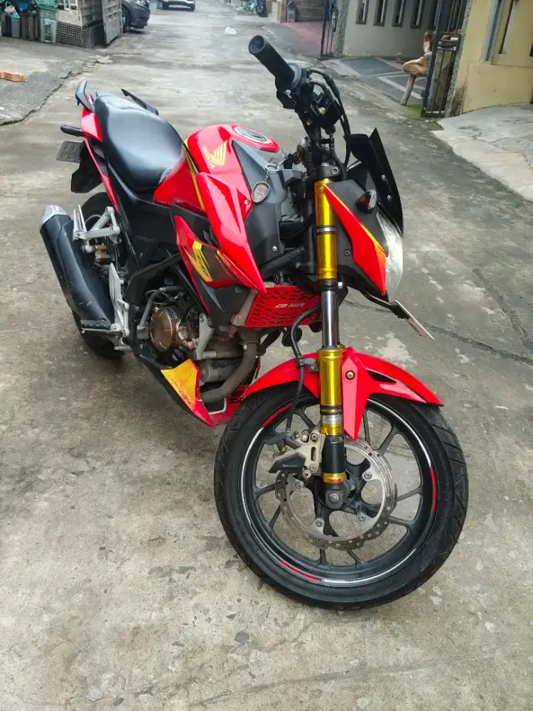Jual Honda cb 150 R merah 2019
