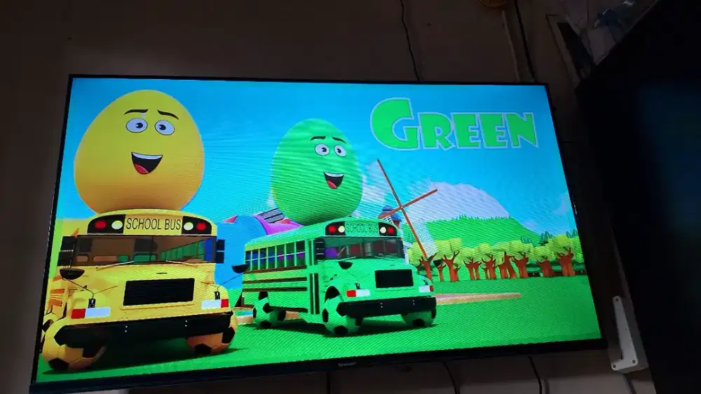 TV 43 in Sharp  keluarga cocok hiburan di rumah