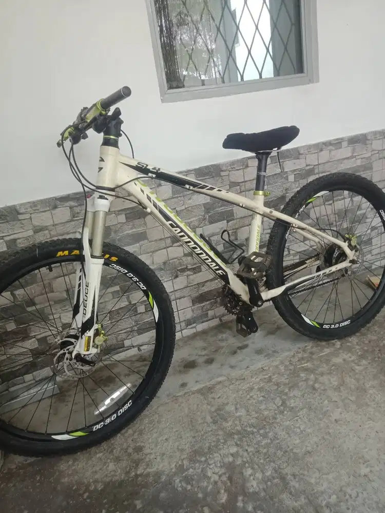 Sepeda gunung mtb cannondale  SL4 trail