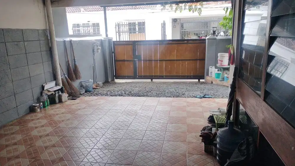 DIJUAL RUMAH SEMPUR