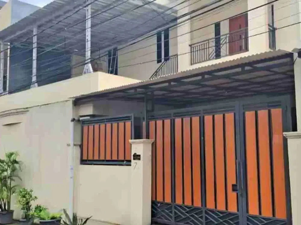 di jual rumah 2 lantai harga sudah murah