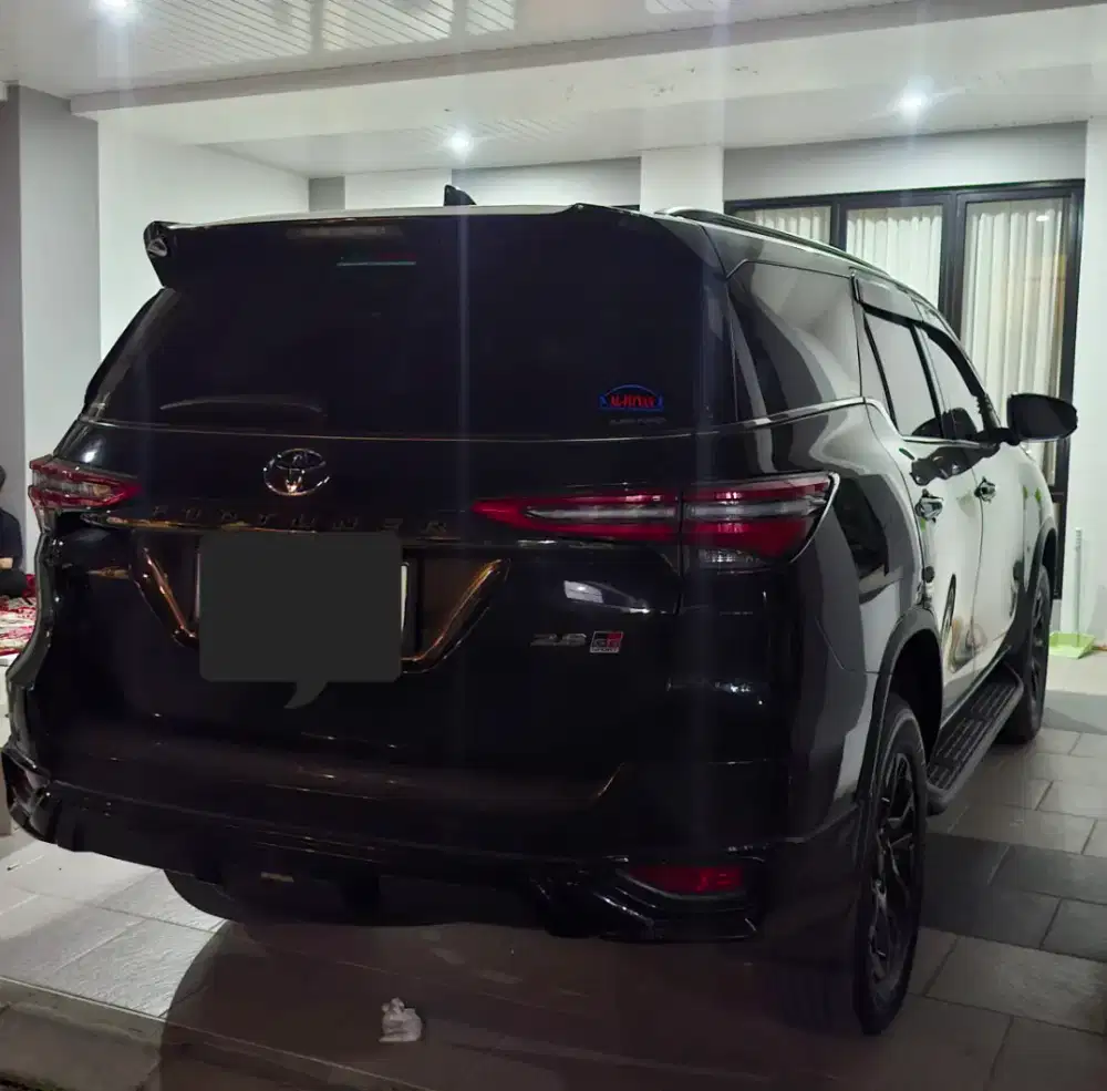 TOYOTA FORTUNER