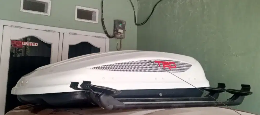 Roofbox ABS + crossbar jepit