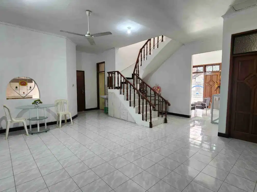 rumah 2 lantai siap huni darmo permai dekat pasar modern hr muhamand pakuwon mall surabaya barat