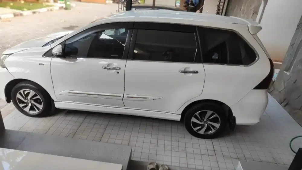 AVANZA VELOZ 2016