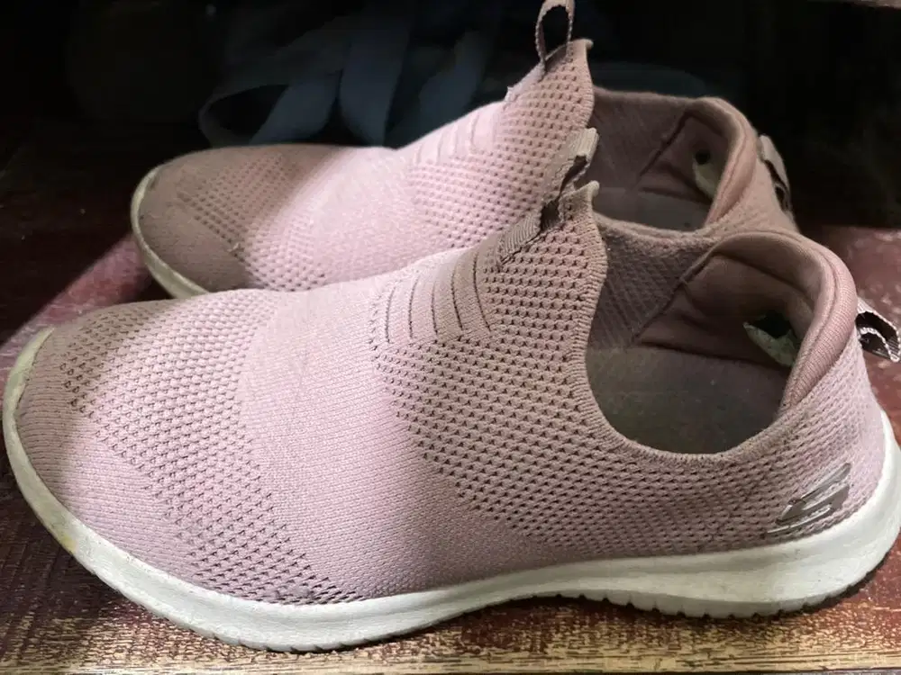 Skechers Slip On