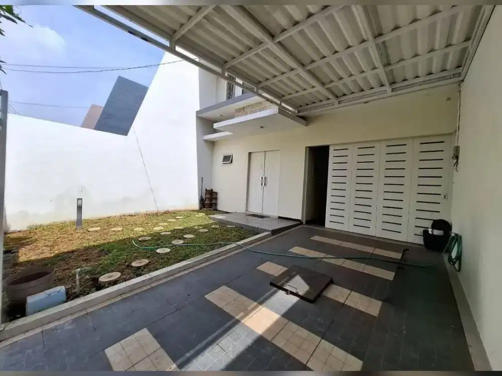 Kutisari Indah Rumah 2 Lantai Siap Huni